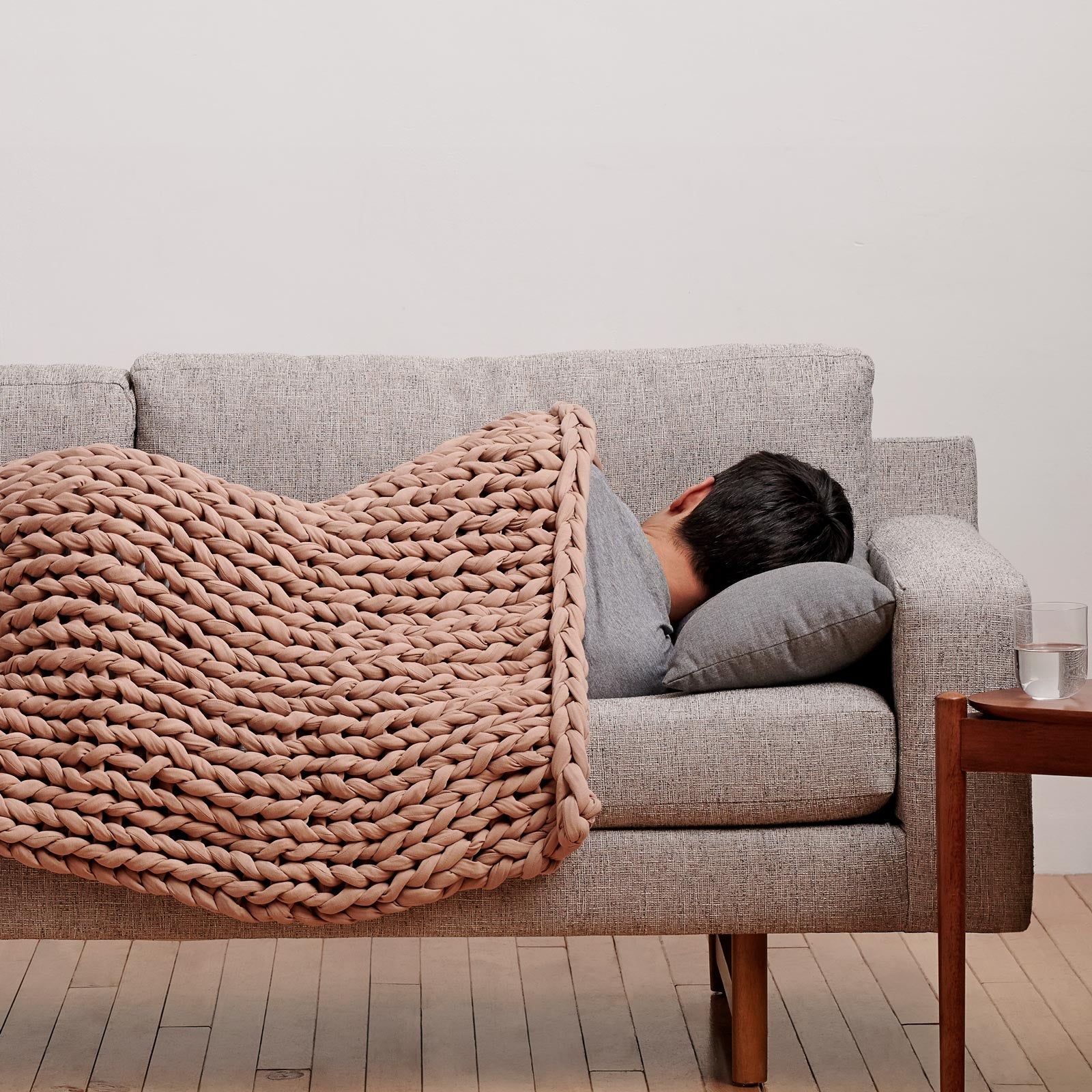 weighted blanket for pain relief